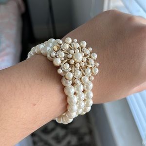 Pearl Vintage Style Bracelet